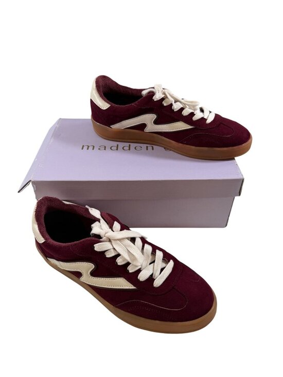 Madden Girl Shoes - Madden Girl GIIA Burgundy & White Tennis Shoes Womens 8.5 Pre-Owned With Box